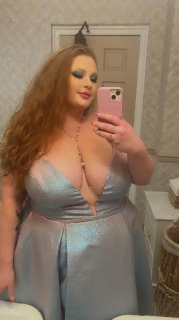 PrettiestGinger, 35  female escort, Chattanooga