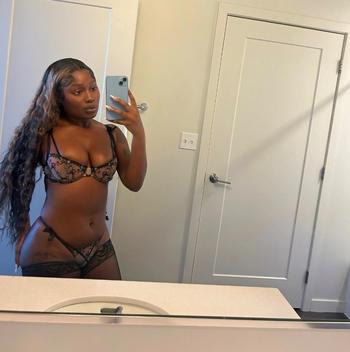 Ashanti, 24  female escort, Chattanooga