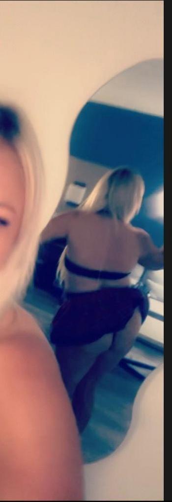 Elle , 32  female escort, Chattanooga