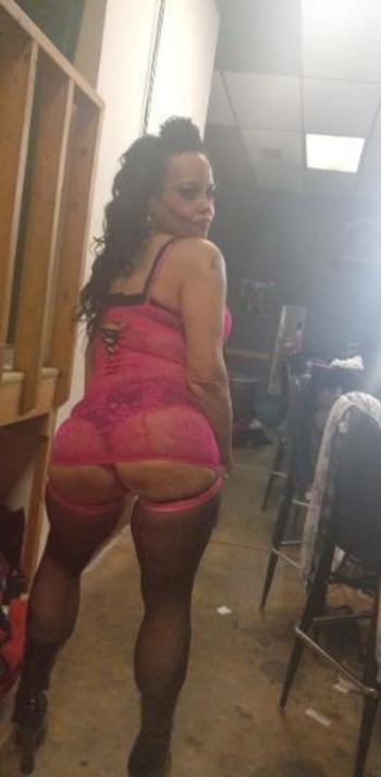 2058781080, female escort, Chattanooga